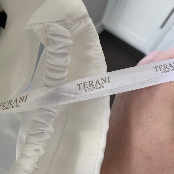 Terani Couture Wedding/Engagement Dress in White - Picture 12 of 12